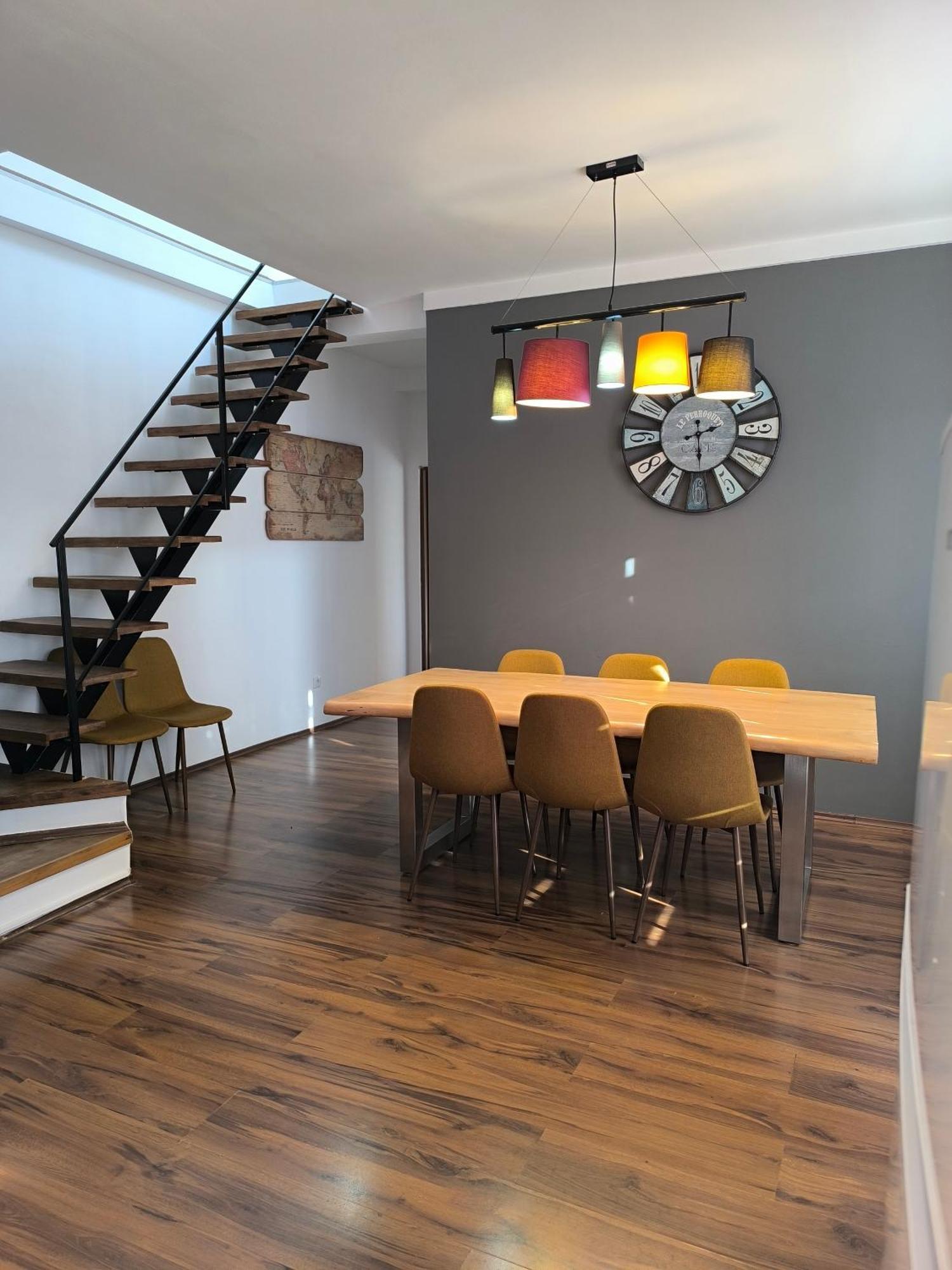 Ramona Apartment *